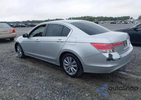 2011 Honda Accord 2.4 Ex-L z USA, uszkodzony, nr VIN 1HGCP2F87BA033335